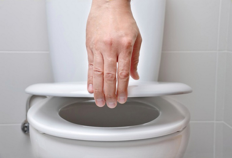 Cách thay nắp bồn cầu đúng kỹ thuật, đơn giản tại nhà